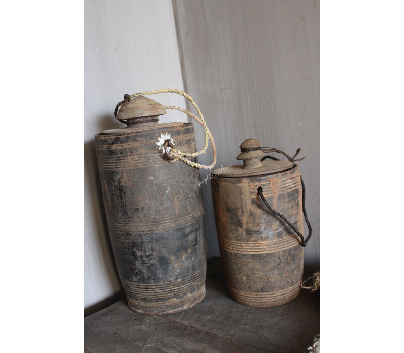 Authentieke nepalese pot met deksel