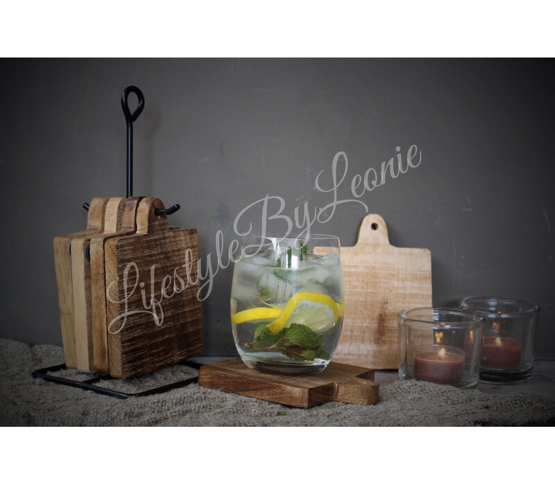 Sobere houten onderzetters aan rekje 6 stuks