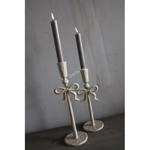 Metalen kandelaar dinerkaars Strikje beige 30 cm 