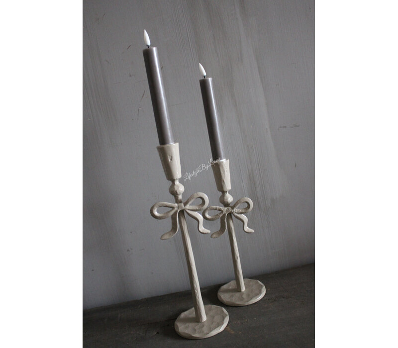 Metalen Dinerkaars kandelaar Strikje beige 25cm