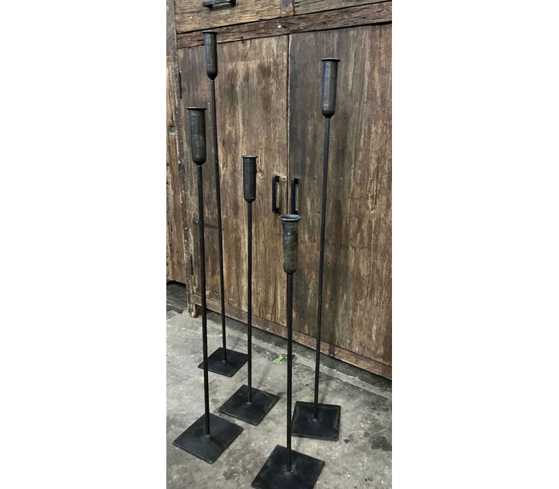 Smeedijzeren kandelaar dinerkaars 70cm