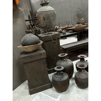 Hoffz Interior stenen ronde kruik op standaard 33x30cm