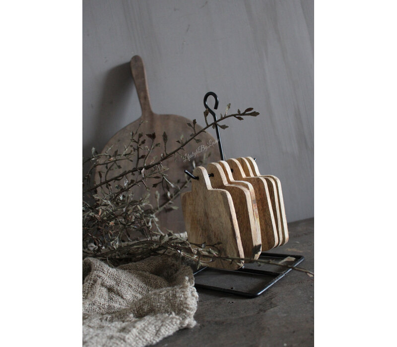 Sobere houten onderzetters aan rekje 6 stuks