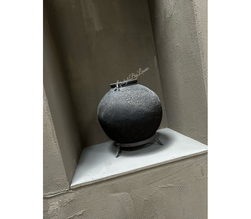 Hoffz Interior stenen ronde kruik op standaard 43x35cm