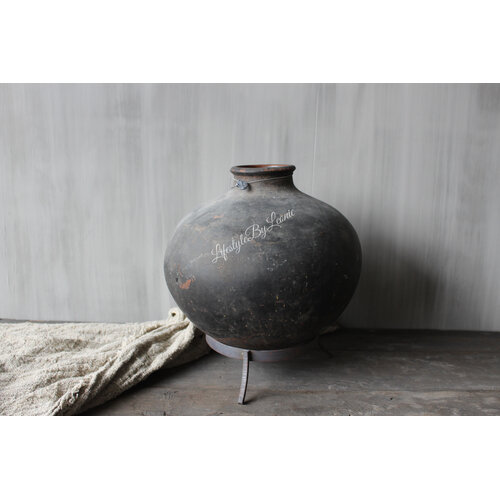 Hoffz Interior stenen ronde kruik op standaard 39 x 30 cm 