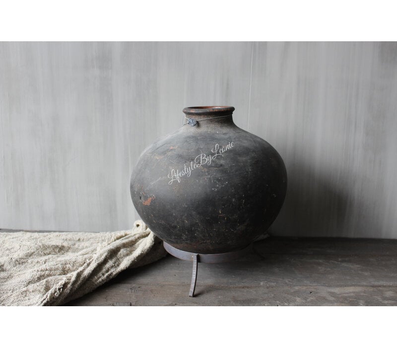 Hoffz Interior stenen ronde kruik op standaard 39x30cm