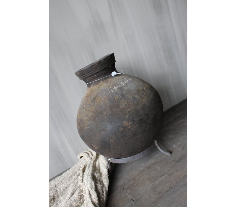 Hoffz Interior stenen ronde kruik op standaard 39x30cm