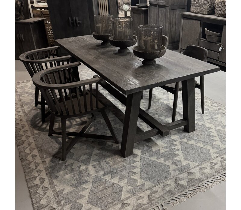 Massief houten eettafel A poot Yara
