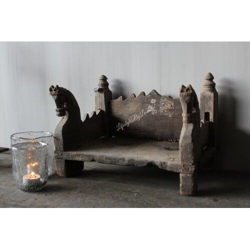 Hoffz Interior oude tempel / altaar hout 