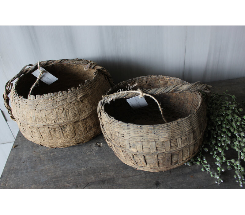 Aura Peeperkorn authentieke bamboo mand met hengsel