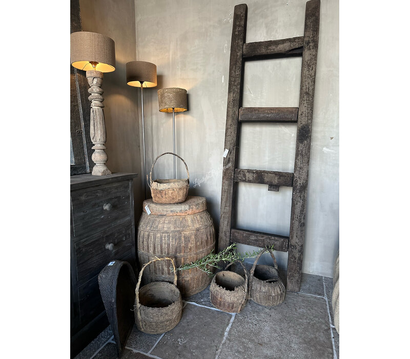 Aura Peeperkorn authentieke bamboo mand met hengsel