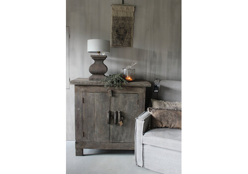 Aura Peeperkorn Aura Peeperkorn Old farm kabinet 100 x 100 x 45 cm