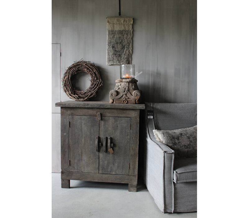 Aura Peeperkorn Old farm kabinet 100 x 100 x 45 cm