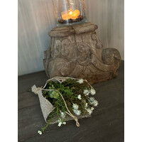 Toefje in shabby doek witte plataan bolletjes
