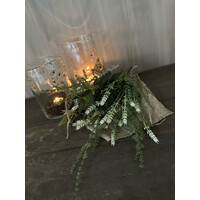 Namaak toef in shabby doek Witte lavendel