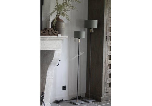 Grijs metalen vloerlamp met hardstenen voet 140 cm