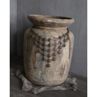 Sobere metalen kruik / pot ketting