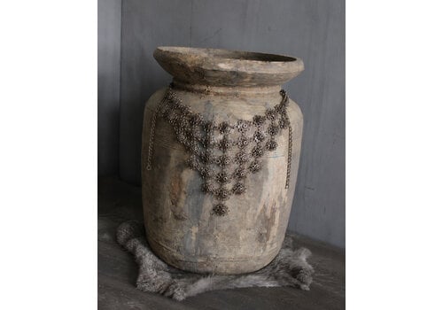 Sobere metalen kruik / pot ketting