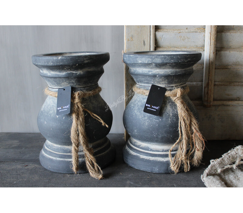 Brynxz dikke baluster kandelaar met touw Ancient clay 22x15cm