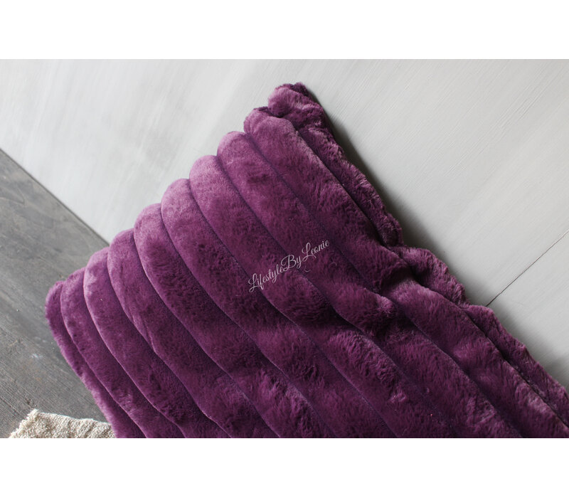Kussen Peppe dark purple 40 x 60 cm