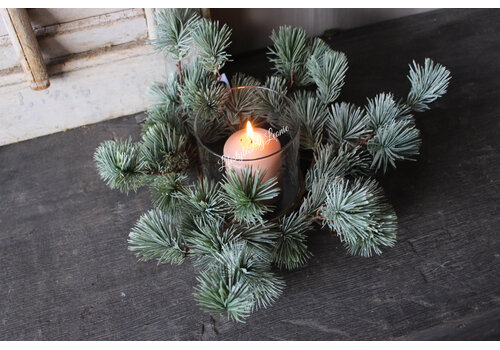 Namaak cedar krans incl windlicht 30cm