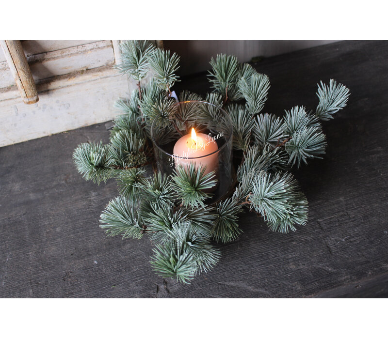 Namaak cedar krans incl windlicht 30cm
