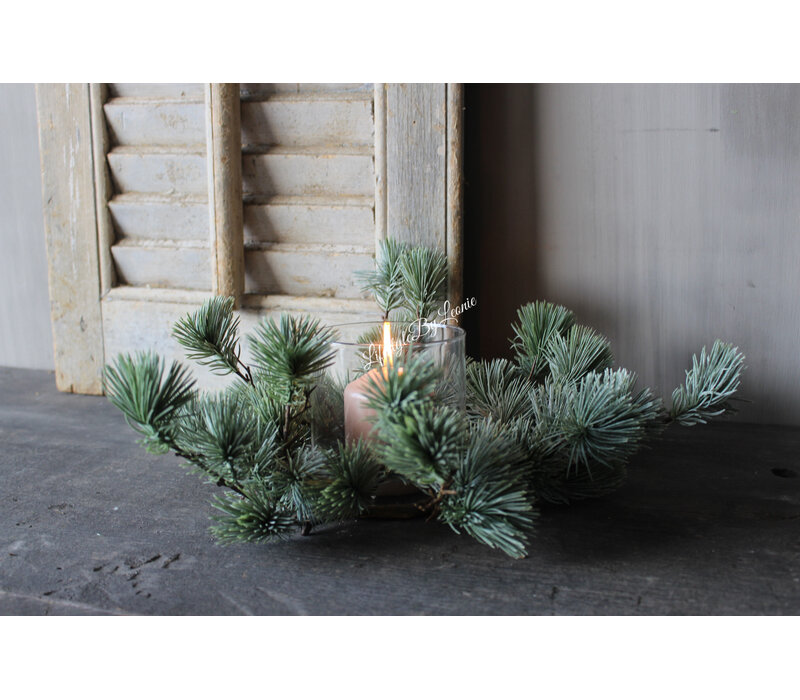 Namaak cedar krans incl windlicht 30cm
