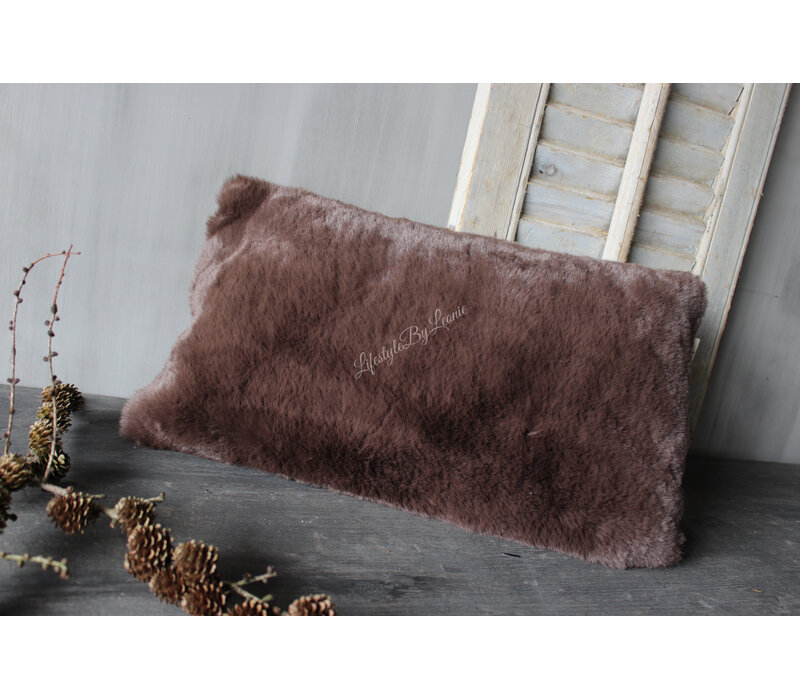 Bont kussen Chocolat Brown 50x30cm