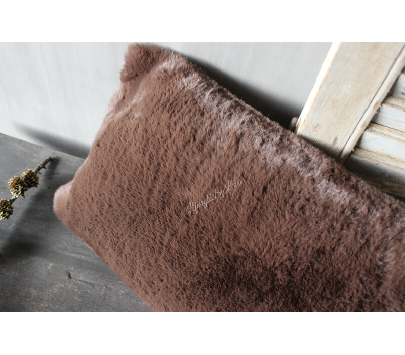 Bont kussen Chocolat Brown 50x30cm