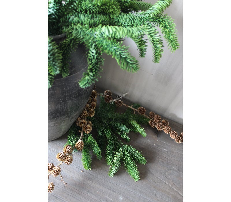 Namaak groene dennentak 47 cm