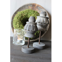 Aura Peeperkorn ornament on stand