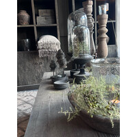 Aura Peeperkorn ornament on stand