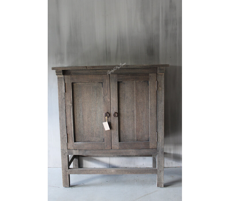 Luksa kast Jort 90x80x45cm