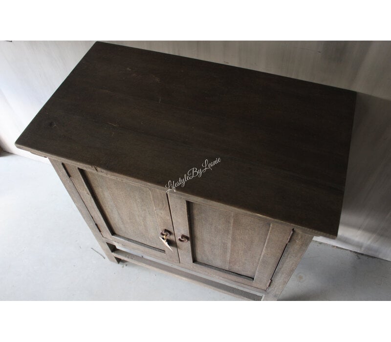 Luksa kast Jort 90x80x45cm