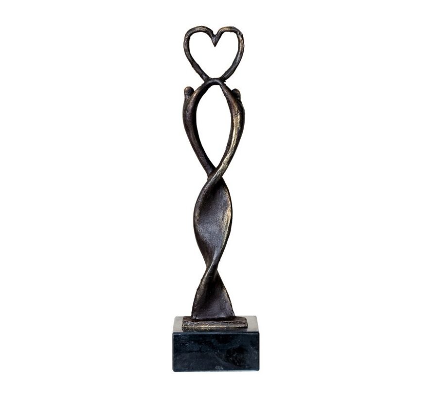 Liefdes sculptuur “Het hart op de juiste plaats”