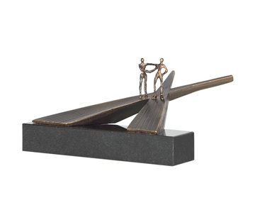 Corry Ammerlaan Op scheiding van wegen sculptuur (geheel brons)