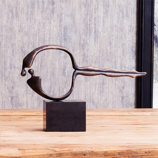 Corry Ammerlaan Bronzen beeld De liefdesband van ons alleen