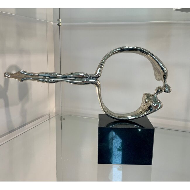 Corry Ammerlaan Beeld de Liefdesband van ons alleen Zilverkleur