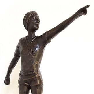 Corry Ammerlaan Bronzen beeld Johan Cruijff 58 cm hoog