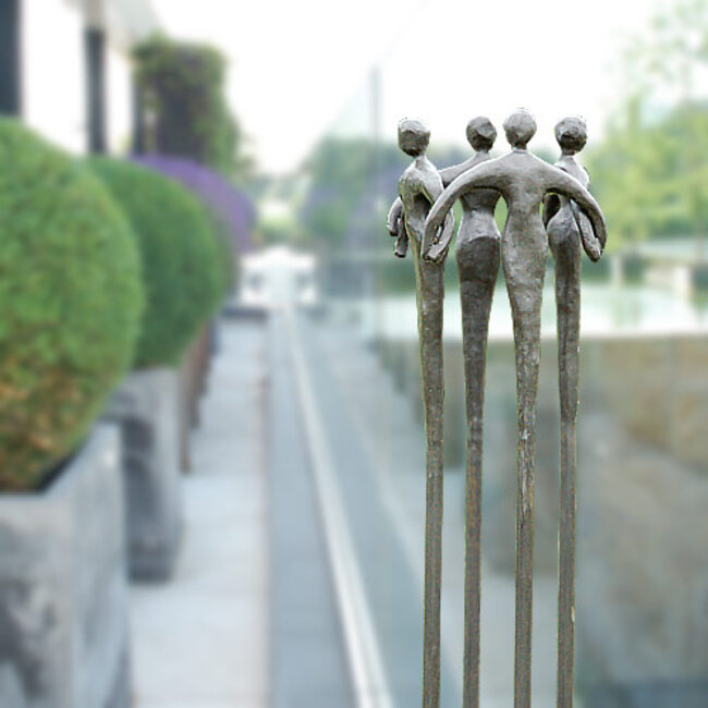 Corry Ammerlaan Een gemeenschappelijke band bronzen beeld