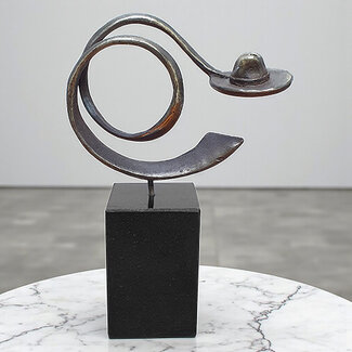 Corry Ammerlaan Beeld “Chapeau!” - Bronzen cadeau voor behaalde prestatie