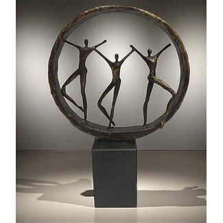 Ger van Tankeren ‘Met Elkaar verbonden voelen’ – Verbronsd tinnen  beeld