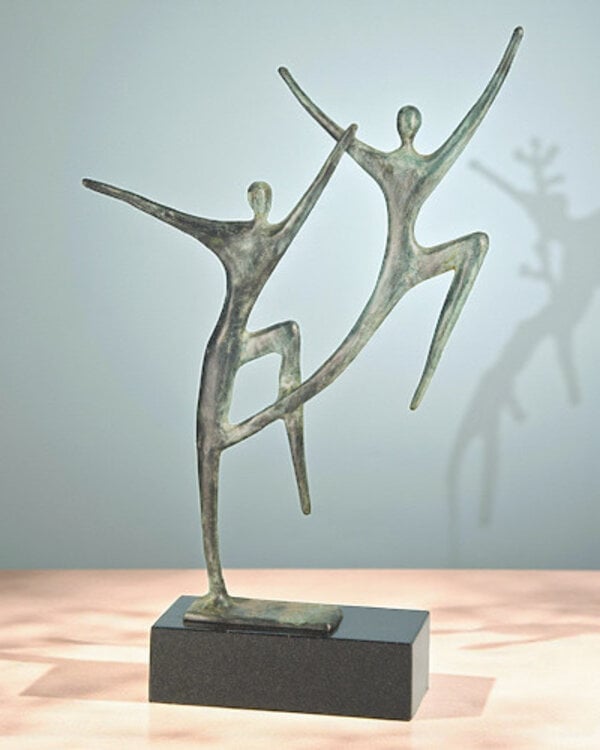 Corry Ammerlaan Bronzen beeld Verbondenheid door de jaren heen(incl. geschenkdoos & verzending)