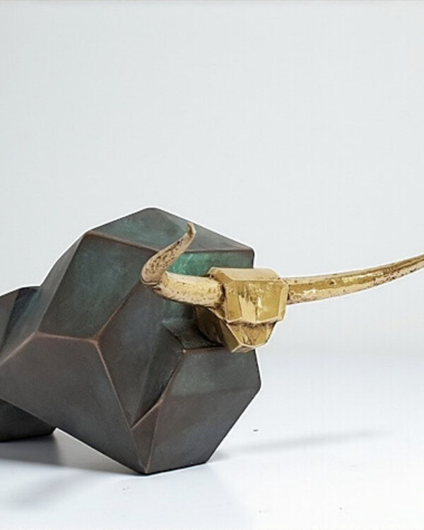 Sculptuur Fuerza (kracht) in brons met kurkentrekker