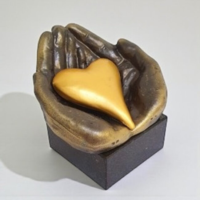 Corry Ammerlaan Herinneringssculptuur Geluk & Liefde