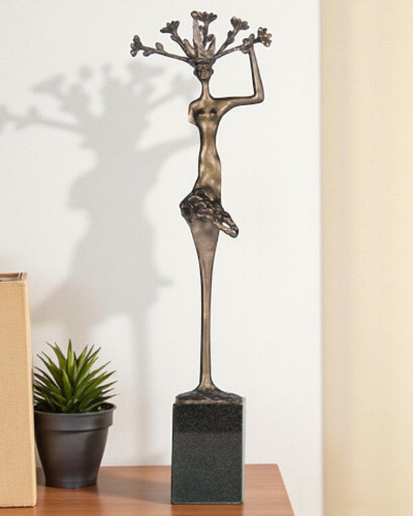 Corry Ammerlaan Beeld gekroonde vrouw (incl. geschenkdoos & verzending)