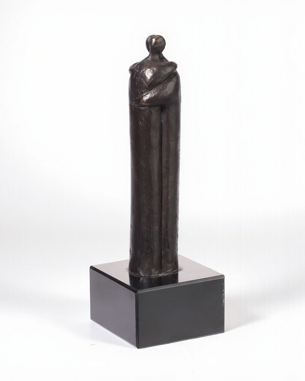 Ger van Tankeren Bronzen beeld de omhelzing