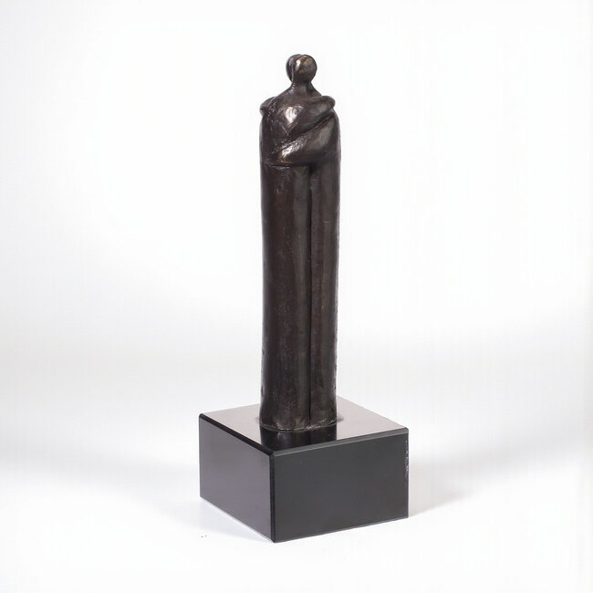 Ger van Tankeren De omhelzing. Sculptuur.