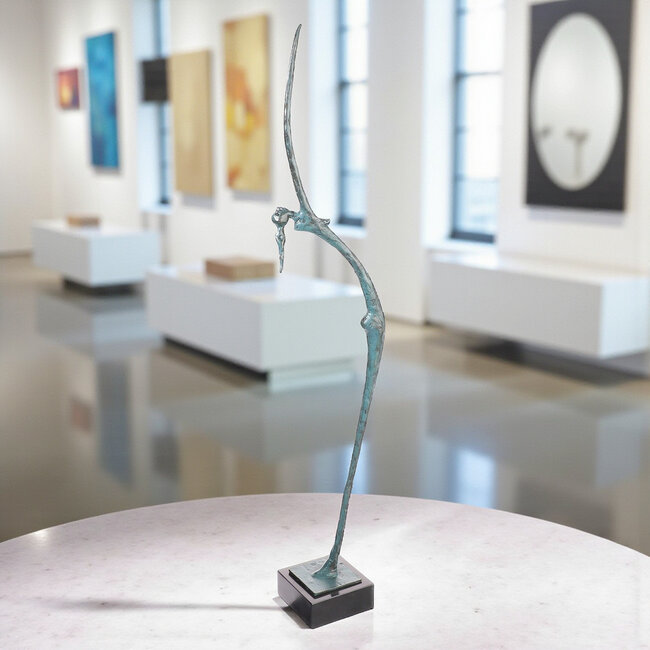 Ger van Tankeren Silhouette. Slank sculptuur.