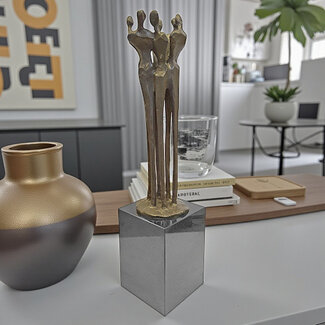 Corry Ammerlaan Bronzen beeld Schouder aan schouder (kleine versie ook leverbaar)